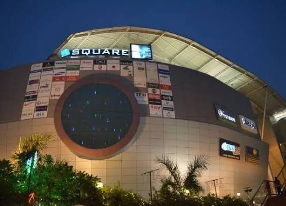 Z Square Mall